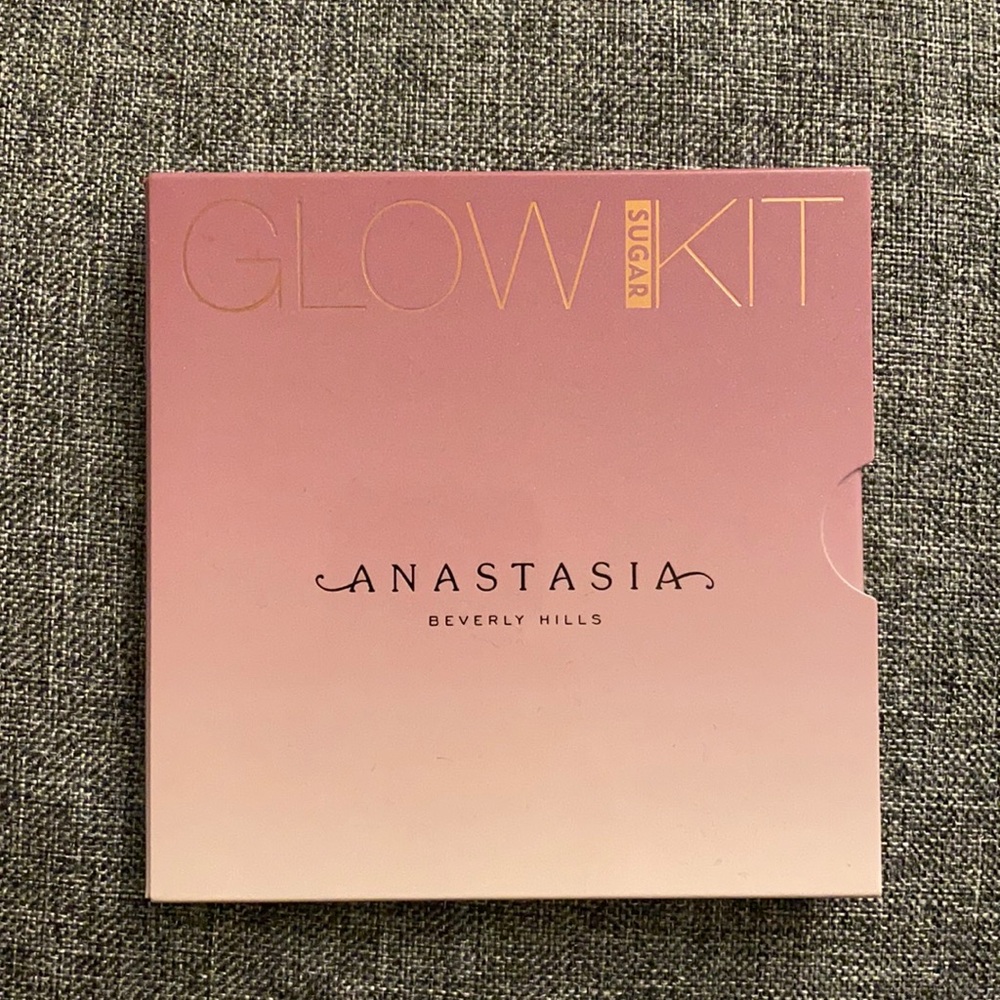 🥳 HOST PICK Anastasia Beverly Hills Sugar Glow Kit - Picture 4 of 4